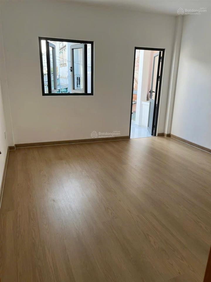 Bán nhà 1 lầu giá 4,5 tỷ phường bình trưng, tp hcm