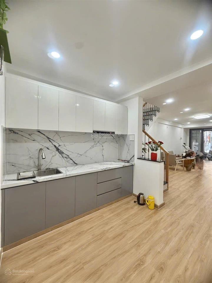 Bán nhà 1 lầu giá 4,5 tỷ phường bình trưng, tp hcm