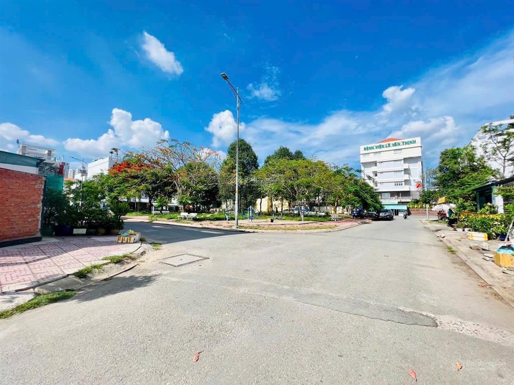 Bán lô đất dự án sau bệnh viện q2 phường bình trưng tây, tp hcm. giá 11 tỷ