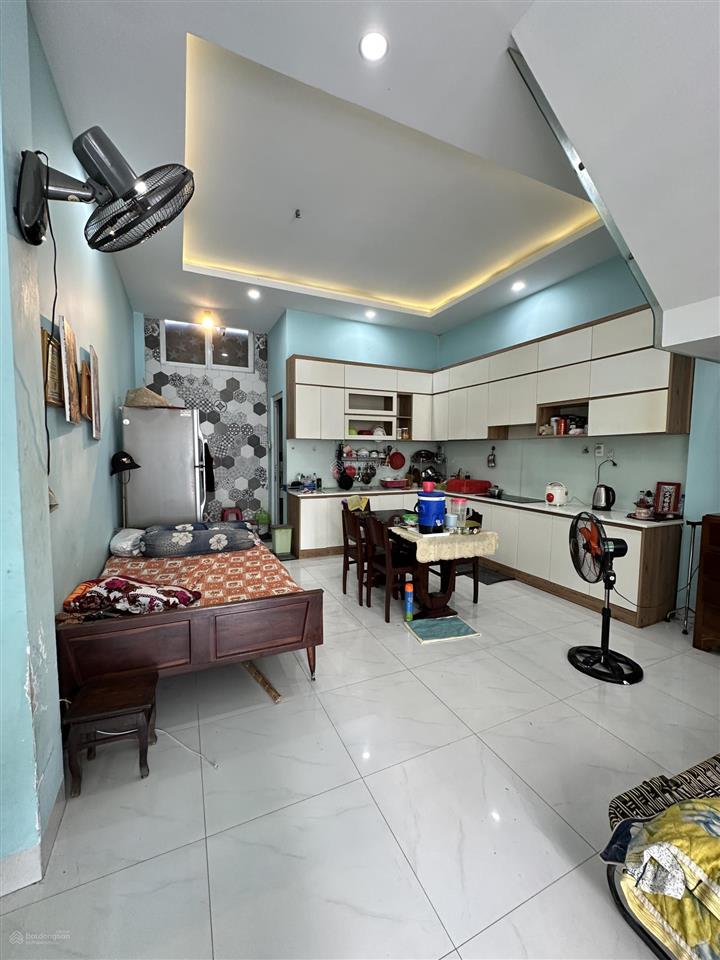 Bán nhà 2 lầu giá 7,5 tỷ phường bình trưng tây tphcm