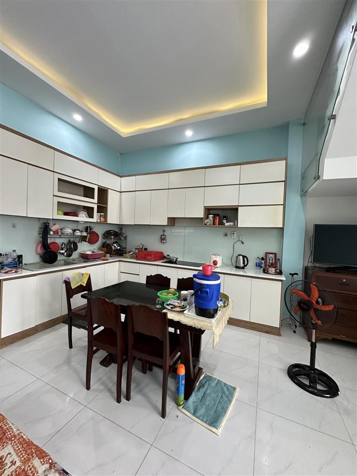 Bán nhà 2 lầu giá 7,5 tỷ phường bình trưng tây tphcm