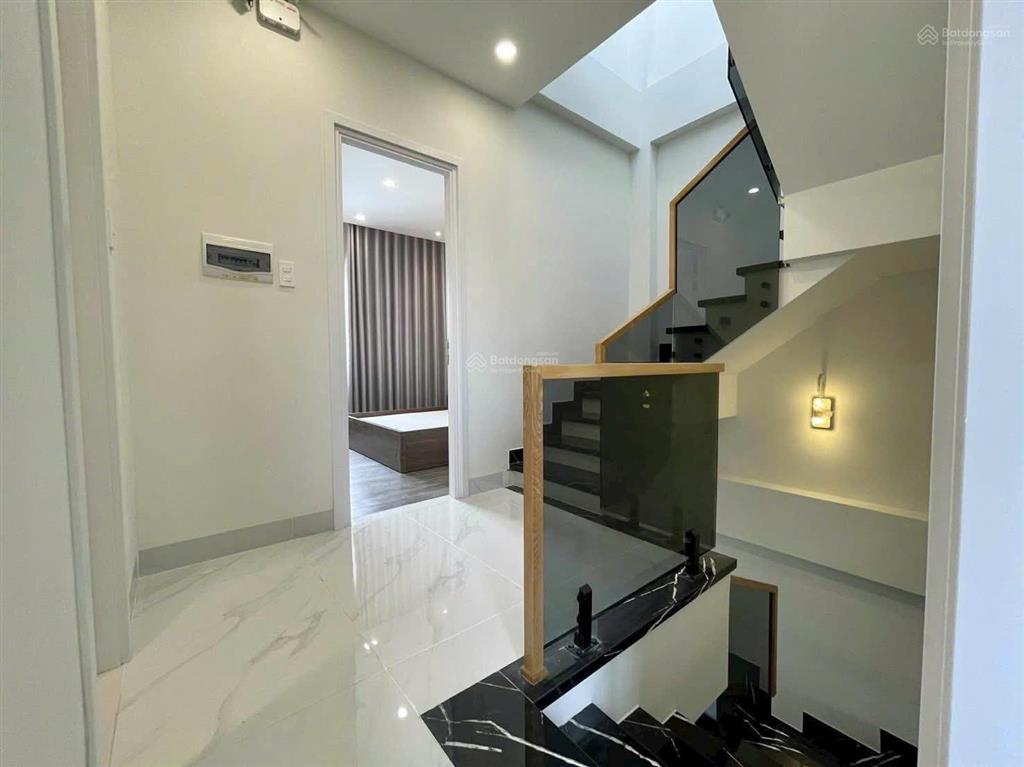 Bán nhà 4 tầng giá 8,9 tỷ mặt tiền đường số phường btt, tp hcm
