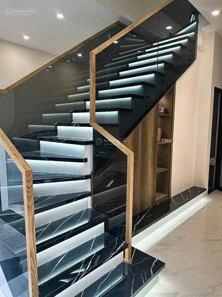 Bán nhà 4 tầng giá 8,9 tỷ mặt tiền đường số phường btt, tp hcm