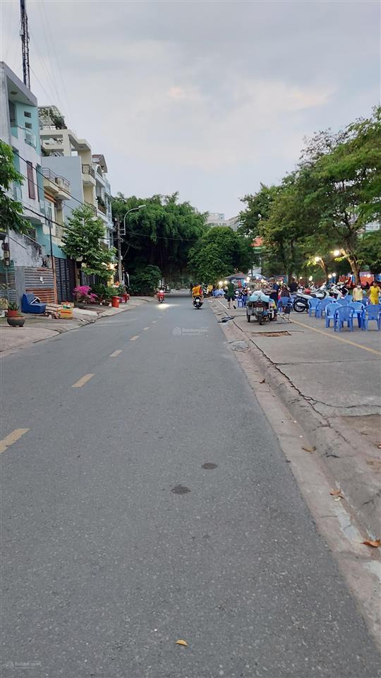 Cần bán nhanh lô đất khu vực dự án mười mẫu bình trưng đông, q2, tp thủ đức