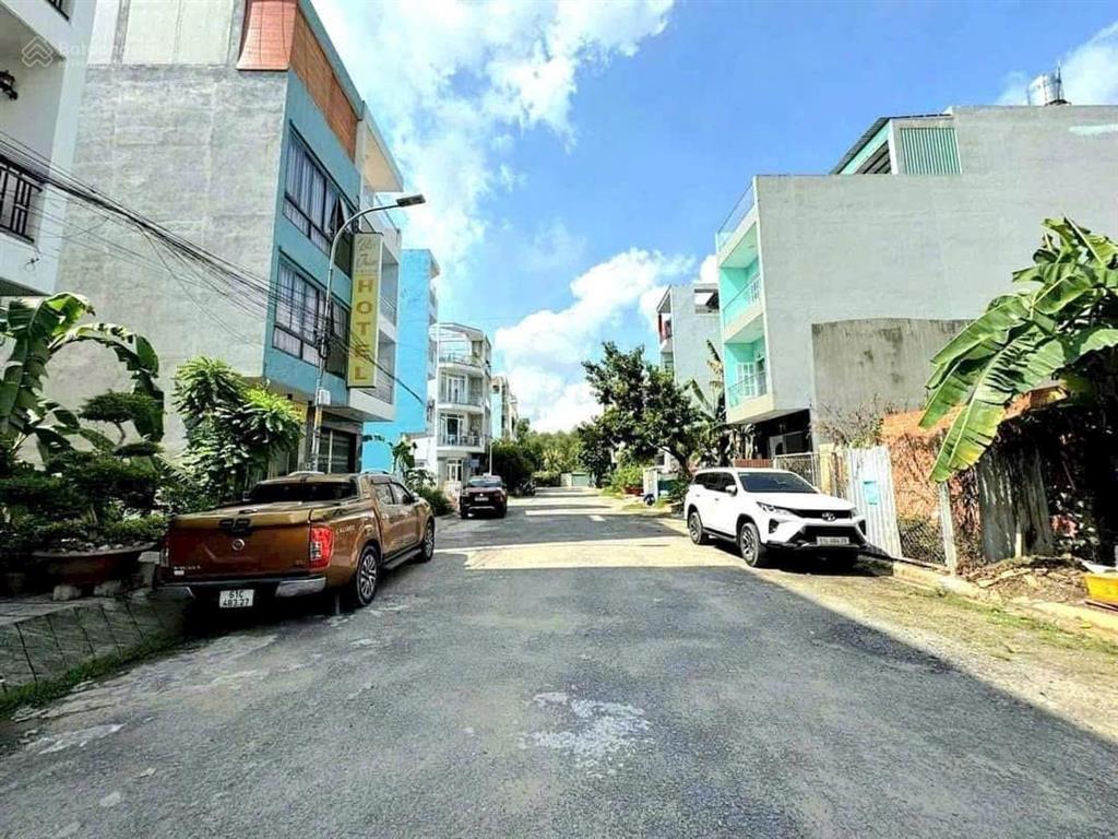 Cần bán lô đất mặt tiền đường 64, phường bình trưng đông, q2, tp hcm