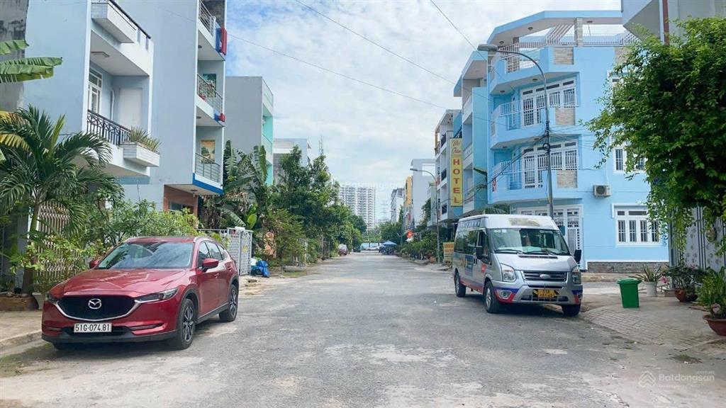 Cần bán lô đất mặt tiền đường 64, phường bình trưng đông, q2, tp hcm