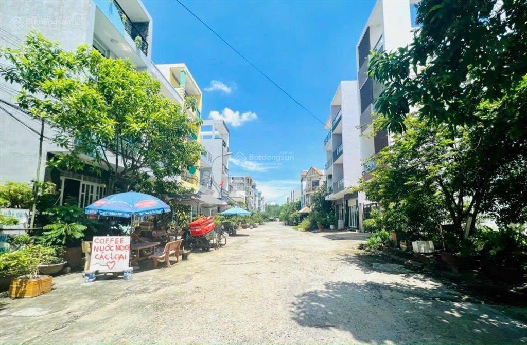 Cần bán lô đất mặt tiền đường 64, phường bình trưng đông, q2, tp hcm