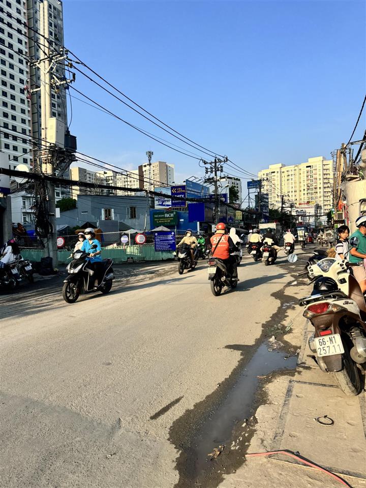 Chính chủ gửi bán căn nhà mt đường nguyễn duy trinh, phường bình trưng tây, q2, tp thủ đức