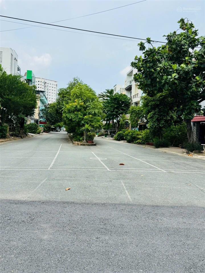 Chính chủ gửi bán lô đất dự án mười mẫu phường bình trưng đông q2 tp hcm