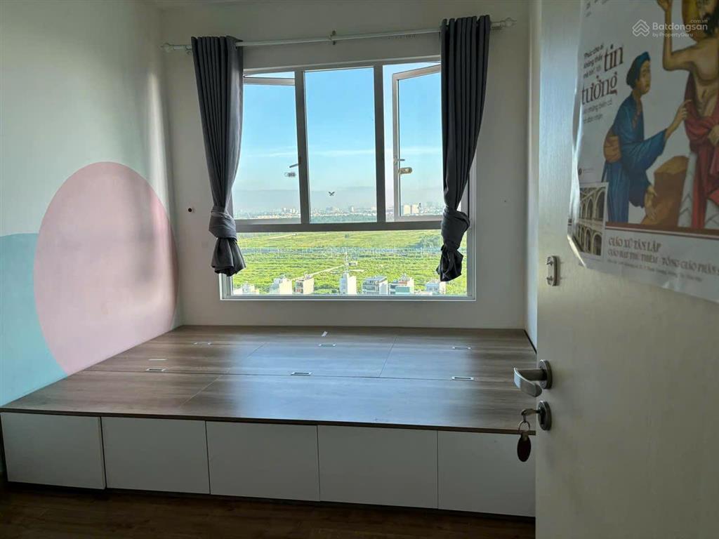 Cần cho thuê căn hộ krista 2pn giá 13tr view thoáng mát.  0902 306 ***