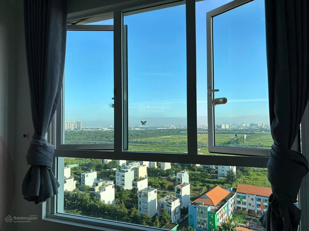 Cần cho thuê căn hộ krista 2pn giá 13tr view thoáng mát.  0902 306 ***