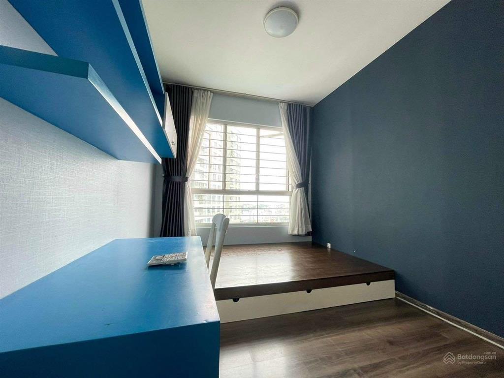 Cho thuê gấp căn hộ krista 2pn, giá 12.5tr  nhà mới sạch đẹp.  0902 306 ***