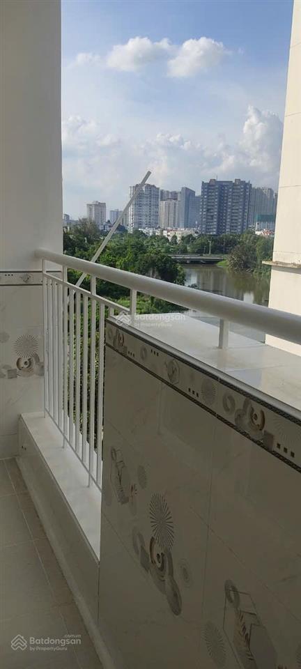 Cần bán căn hộ bình khánh  đức khải 2 phòng ngủ.  0938 991 ***