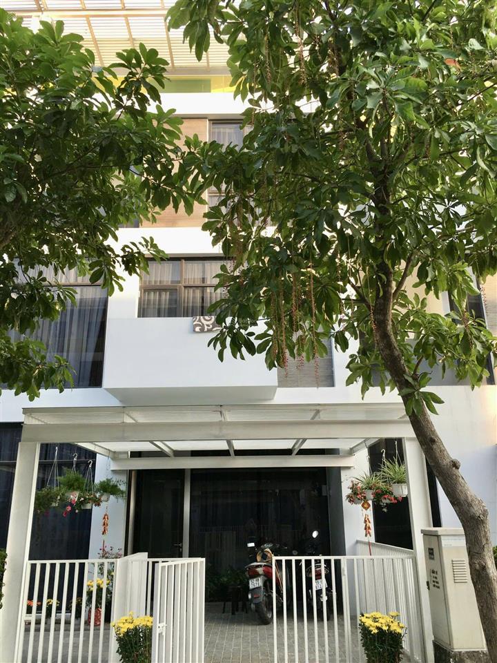 Giá rẻ chỉ 11,5 tỷ sở hữu ngay căn biệt thự 7x17m full nội thất cao cấp ngay trung tâm kdc cát lái