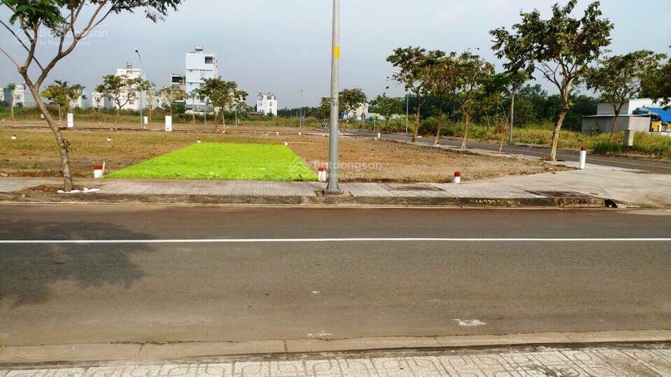 (tel 0901 300 ***) bán lô 160m2 hướng đông nam, đường thông dài đẹp, gần trường đại học umt