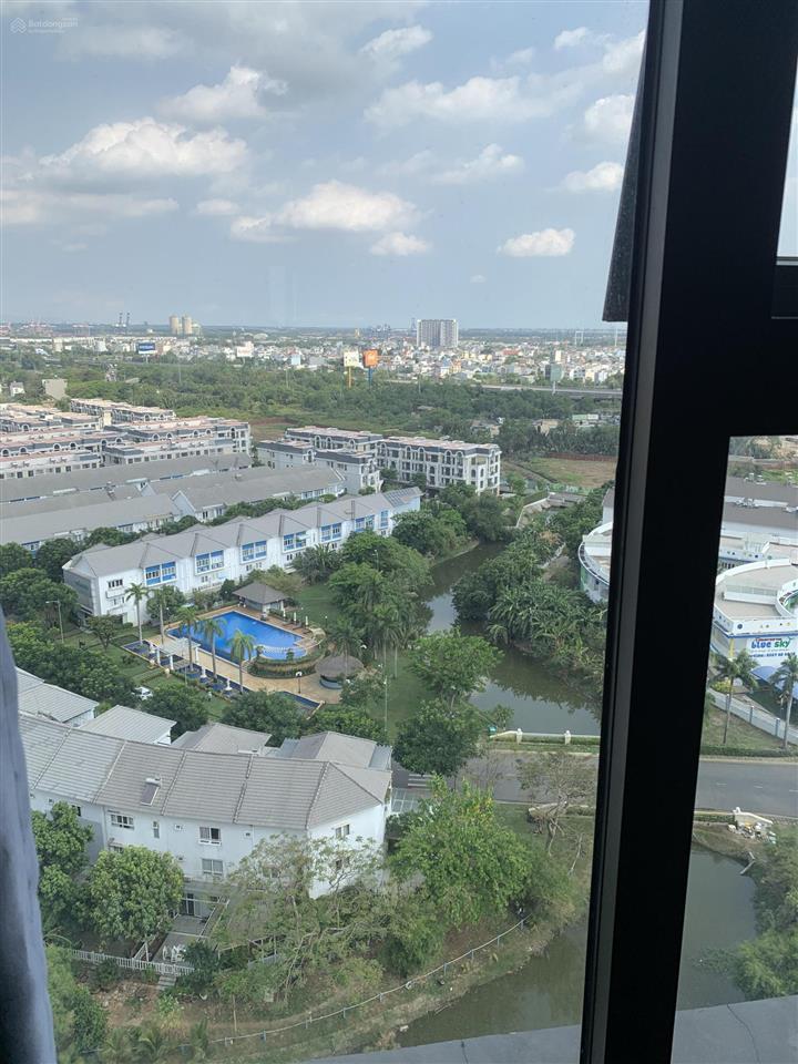 2pn + 2wc ban công nhìn sông 4,5 tỷ 67m2 tầng 9