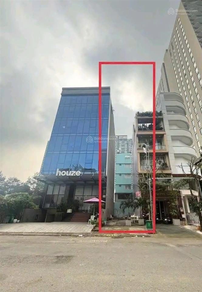 Cần bán đất mặt tiền đường tạ hiện  100m2  440tr/m2. nhiều toà nhà văn phòng  căn hộ cao cấp đẹp