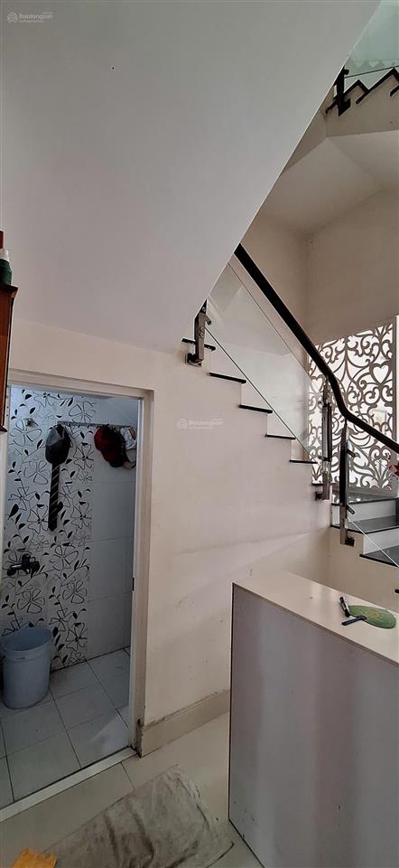 Bán nhà khu đường nguyễn hoàng phường an phú quận 2, dt 7x20m, trệt 2 lầu áp mái, sổ hồng, 30 tỷ