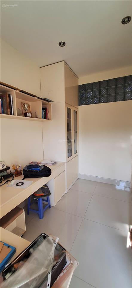 Bán nhà khu đường nguyễn hoàng phường an phú quận 2, dt 7x20m, trệt 2 lầu áp mái, sổ hồng, 30 tỷ