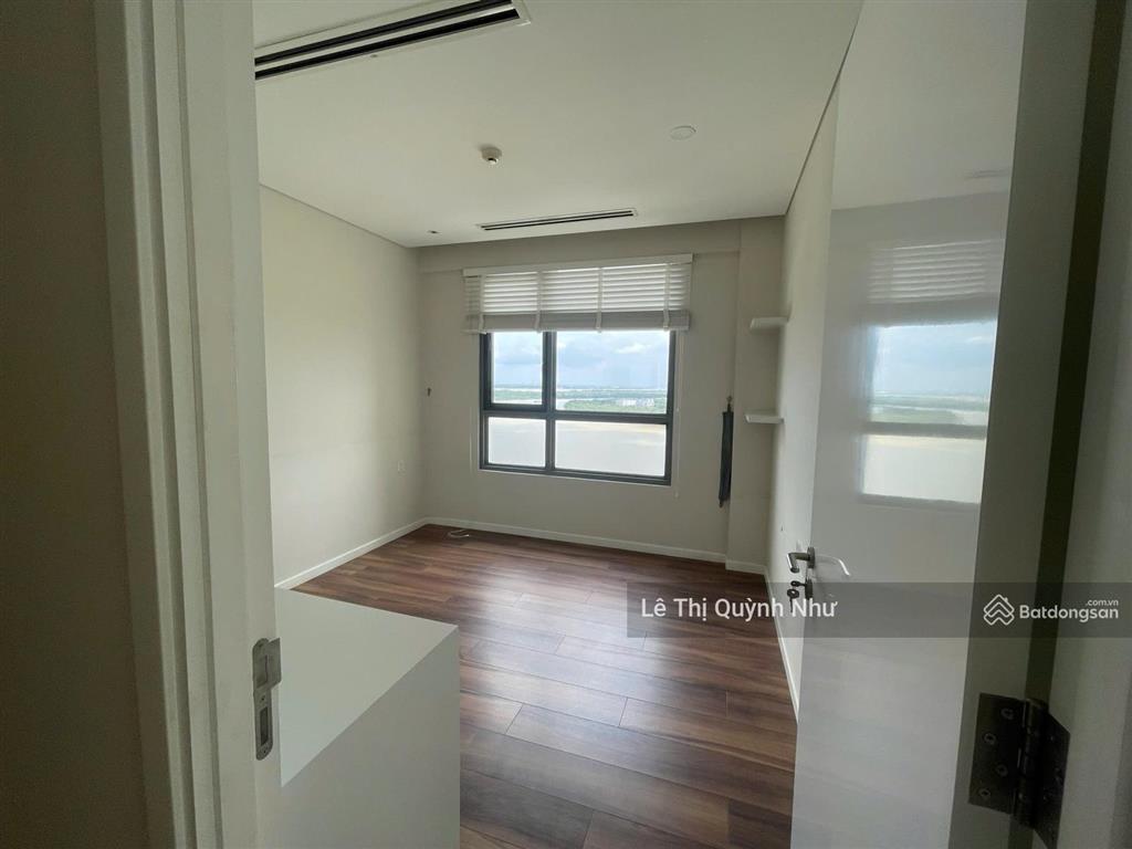 Tin trực tiếp chính chủ || full tràn kính view sông 4 phỏng ngủ || dt 164m2  gía 30 tỷ