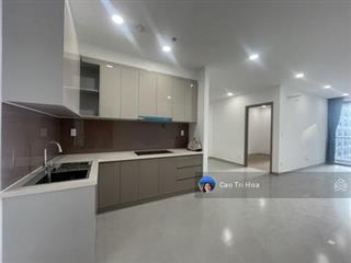 Bán nhanh căn 1pn  63m2  view hồ bơi  giá 2,7 tỷ