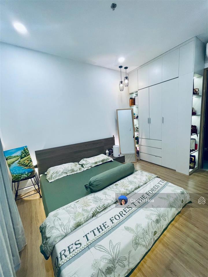 Bán căn 63m2 mt eastmark city giá 3,3 tỷ full nội thất