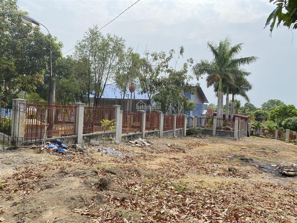 Đất phú mỹ, 3.868m2, kế bên suối, 800m2 thổ cư, 27m mặt tiền, giá 13.5 tỉ 0932 004 ***