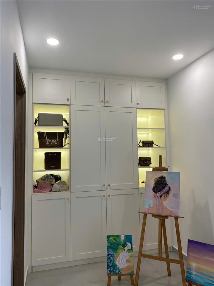 Bán căn hộ block d cao cấp nhất mt, tặng nội thất đẹp view sông tầng đẹp, sổ sẵn chỉ 3,4 tỷ