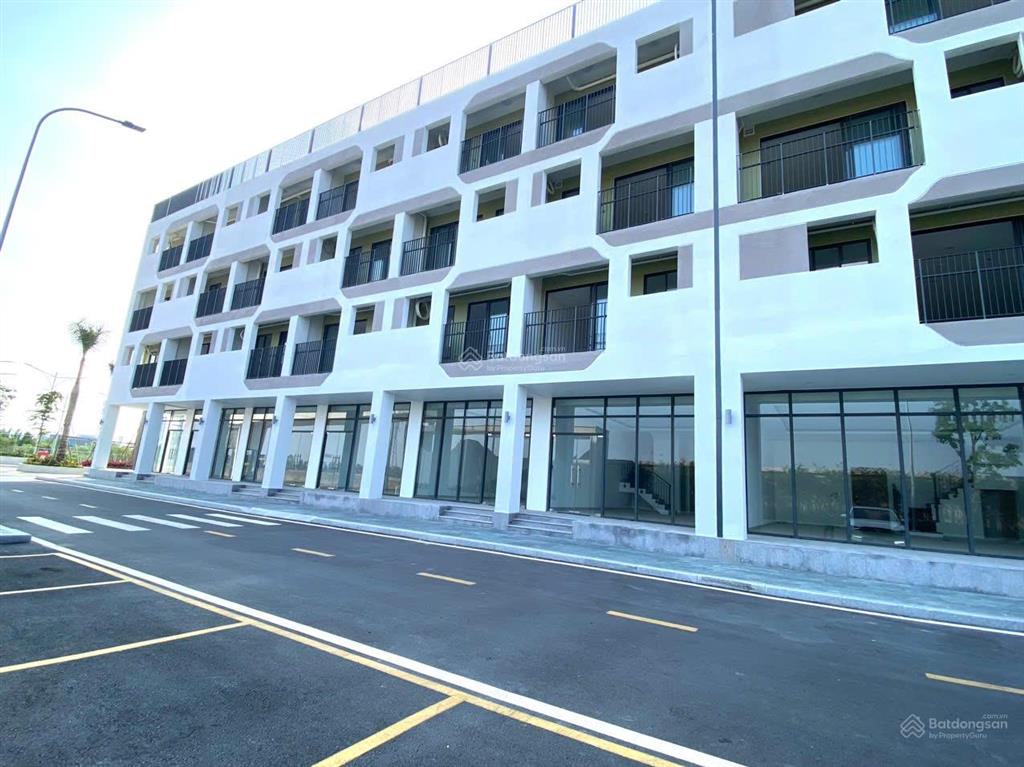 Cho thuê shophouse 120m2 chỉ 10 triệu/tháng, đã có cư dân về sinh sống