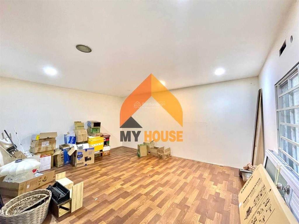 Ố là lá! nhà phố đẹp như tranh vẽ ngay chi cục thuế q2