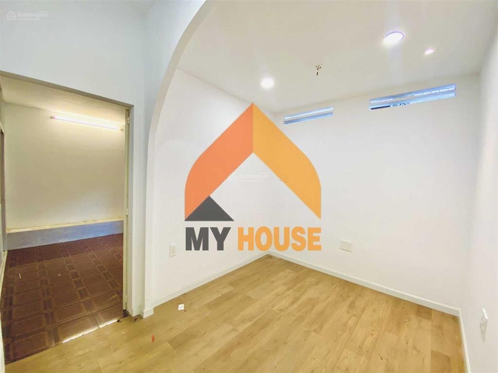 Cơn địa chấn! nhà ngang 6m ngay trần não chỉ 21tr