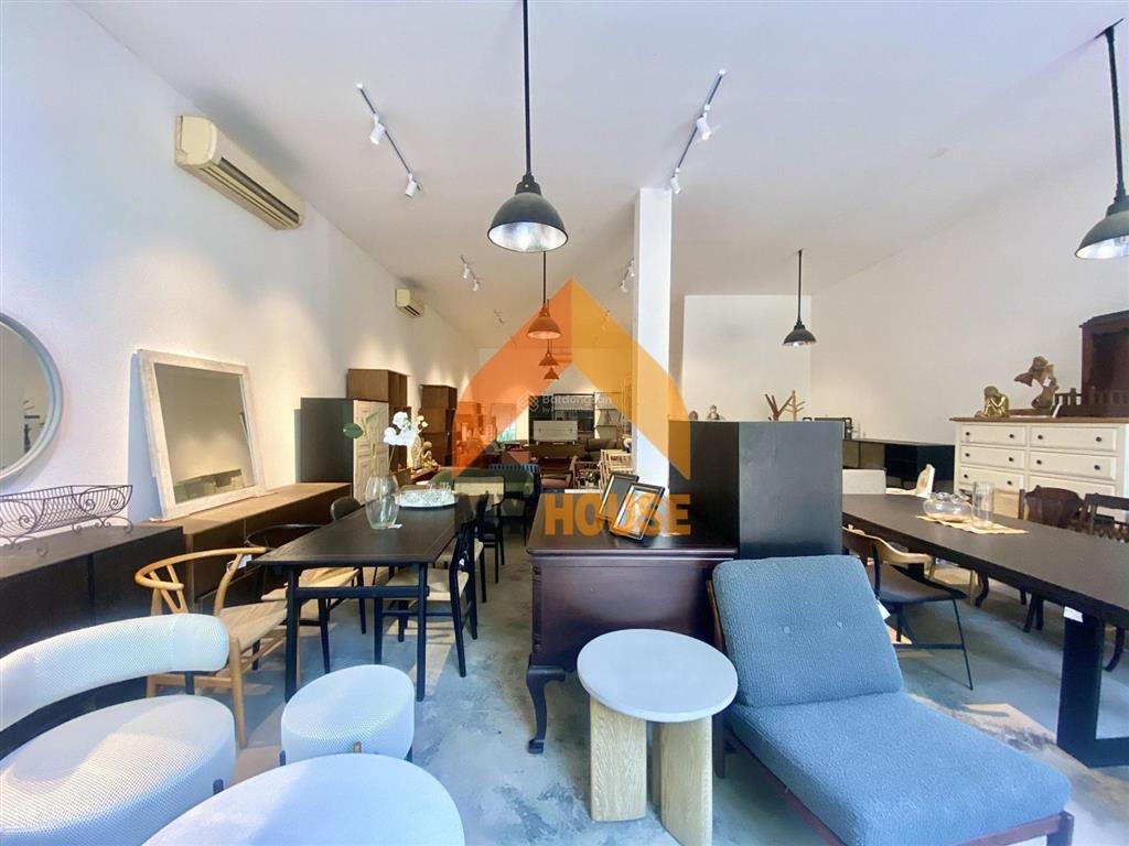 Văn phòng decor rất chill, phù hợp vừa làm việc vừa chữa lành thảo điền đây ạ