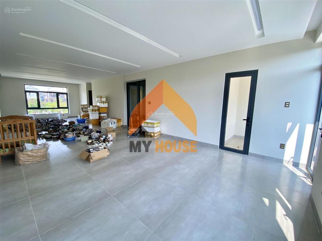 Sàn văn phòng mới tinh chỉ 20 tr/th ngay quận 2 xinh xỉu