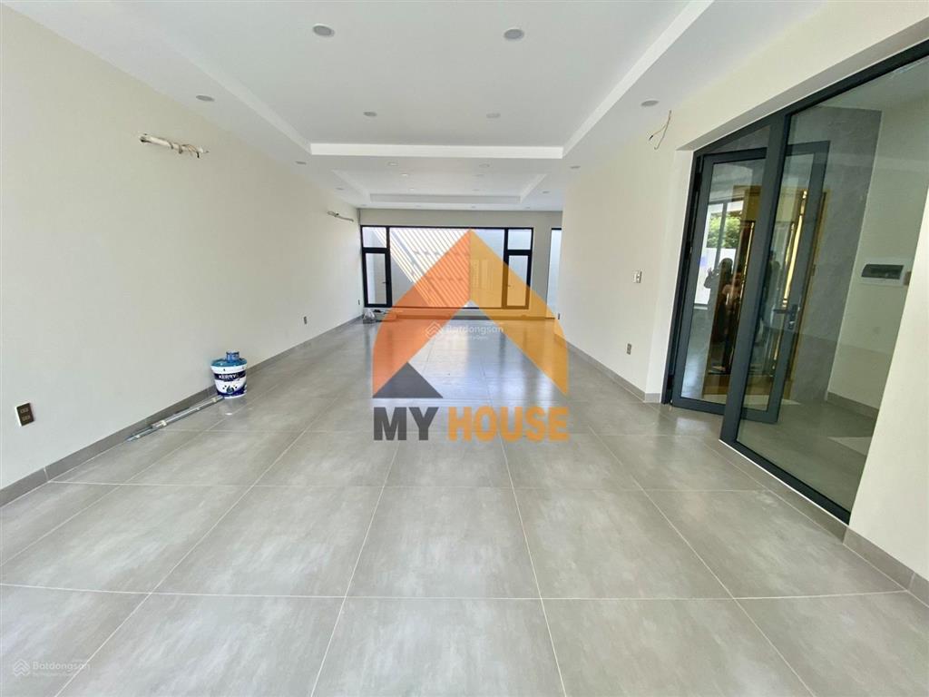 Sàn văn phòng mới tinh chỉ 20 tr/th ngay quận 2 xinh xỉu