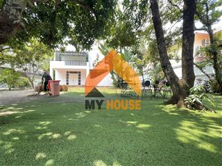 Villa 700m2 hiện đại top 10 thảo điền  99tr