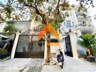 Villa xuân thuỷ xinh xỉu 250m2 sân vườn