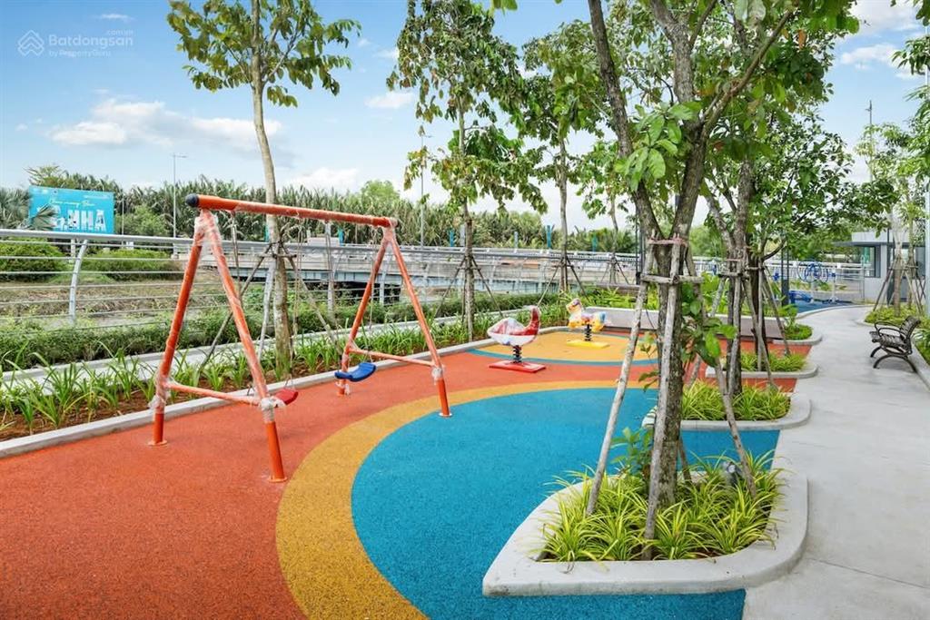 1 căn giá tốt nhất, 63m2, bán 3tỷ2 tại căn hộ mt eastmark city