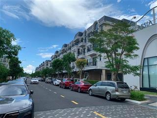 Bán nhà 4 tầng ngay trung tâm q2 giá siêu giẻ diện tích sàn sử dụng 198m2