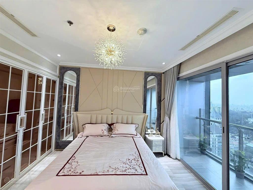 Bán gấp 2 căn đập thông 4pn diện tích lớn 277m2 giá tốt 80ty full nt  205m2 giá 60ty