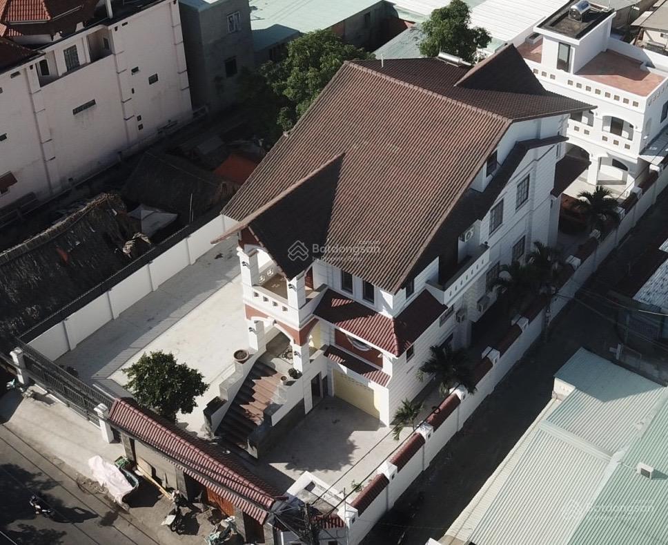 Biệt thự đẳng cấp 2 mặt tiền trung tâm tp. thủ đức