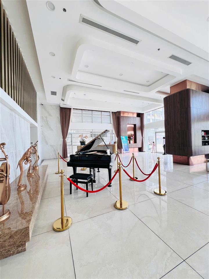 Siêu phẩm 3pn 99.8m2 tầng 11, thanh toán 9,8 tỷ nhận nhà, pháp lý rõ ràng, ngân hàng hỗ trợ 70%.