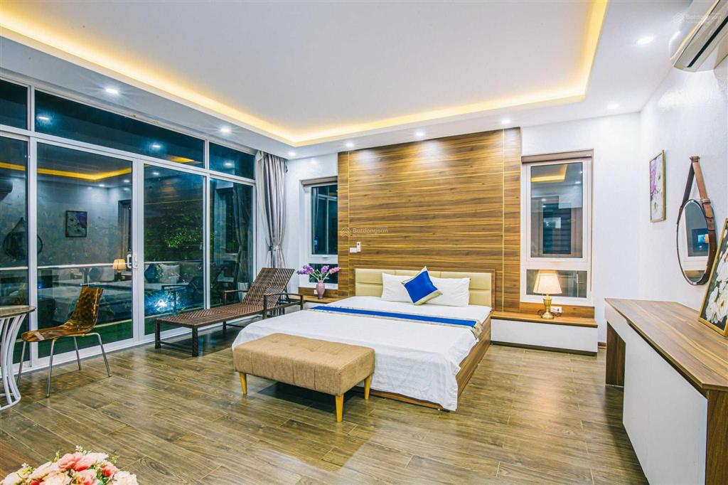 Chính chủ tôi cần bán villa đơn lập, đầy đủ tiện nghi, có bể bơi, kinh doanh ngay