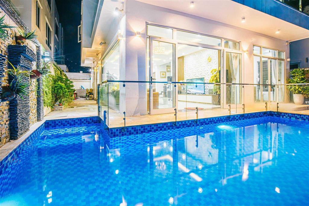 Chính chủ tôi cần bán villa đơn lập, đầy đủ tiện nghi, có bể bơi, kinh doanh ngay