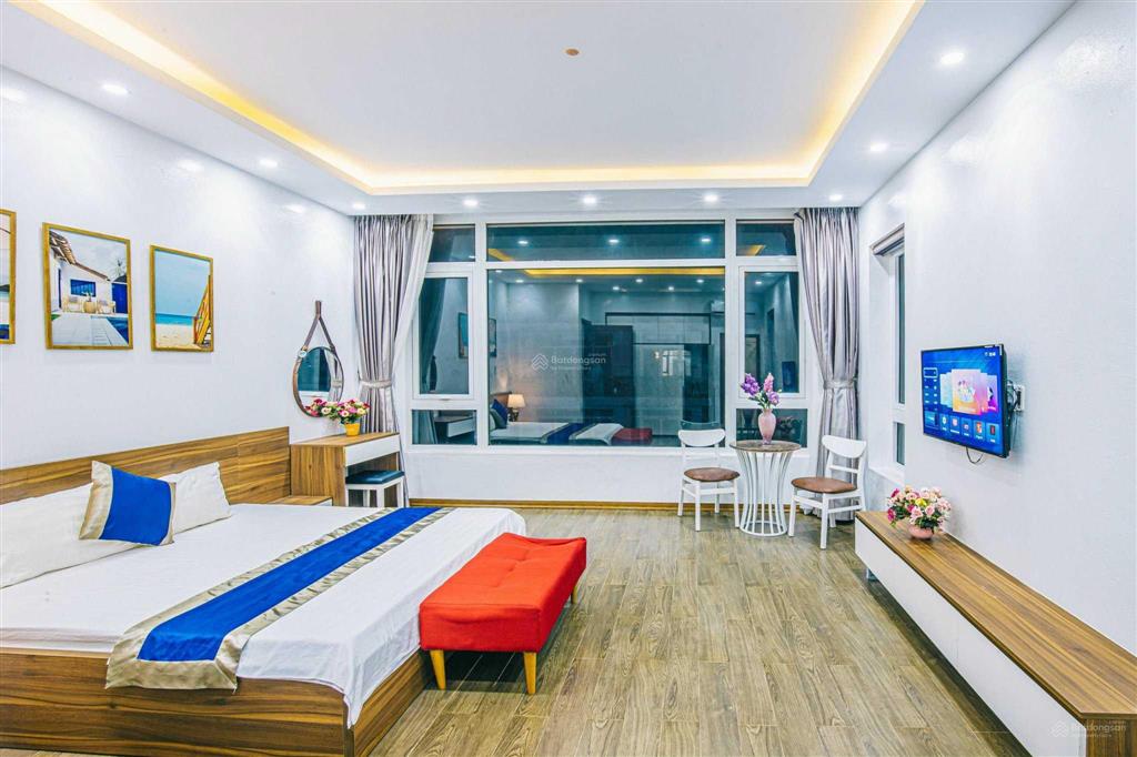 Chính chủ tôi cần bán villa đơn lập, đầy đủ tiện nghi, có bể bơi, kinh doanh ngay