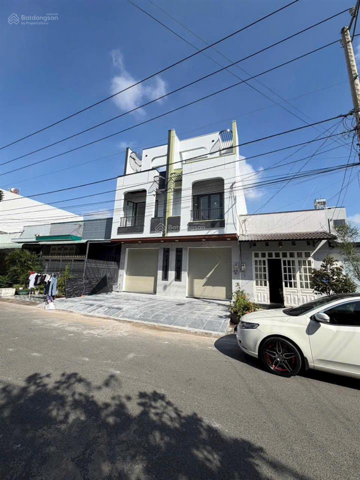 Bán nhà 1trệt 1lầu đang hoàn thiện kdc p. bửu long ( nay là p. trấn biên )