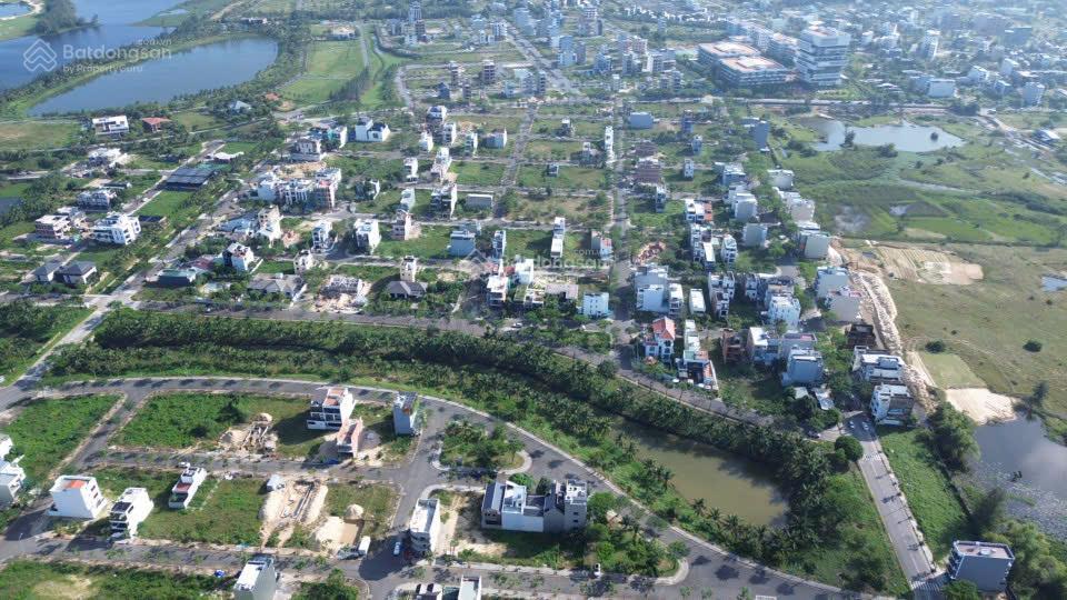 Bán lô đất v6 fpt view công viên sát tòa nhà fpt complex và trần quốc vượng