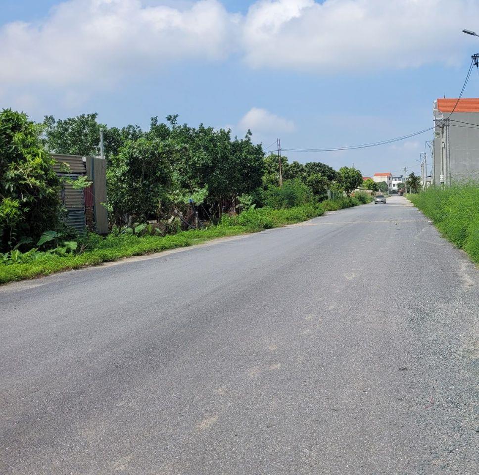 CƠ HỘI ĐẦU TƯ - BÁN ĐẤT THỔ CƯ SỔ ĐỎ CHÍNH CHỦ. Vị trí tuyệt đẹp tại xã Tân Phú, huyện Quốc Oai, Hà Nội