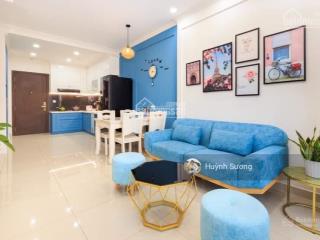 Cần cho thuê screc tower quận 3 2 phòng ngủ ở liền