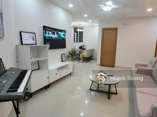 Siêu phẩm đẹp  cho thuê căn góc 2pn  3pn full nt 13tr/th.