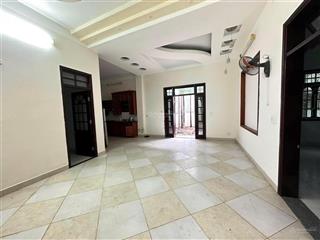 Nhà 3 tầng mặt tiền đường núi thành . quận hải châu , dt 262m2 ngang 9m